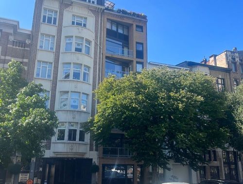                                         Studio met slaaphoek te huur in Antwerpen, € 900
