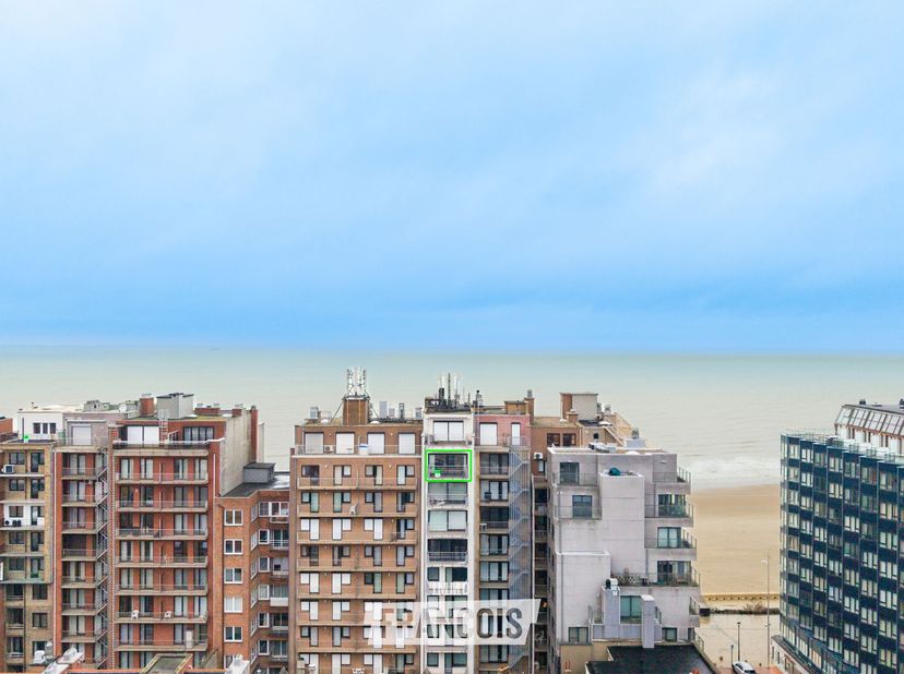 Volledig instapklare studio(EPC B, EK conform) met zongericht terras achterkant Zeedijk Westende<br />
Deze volledig instapklare studio op de negende