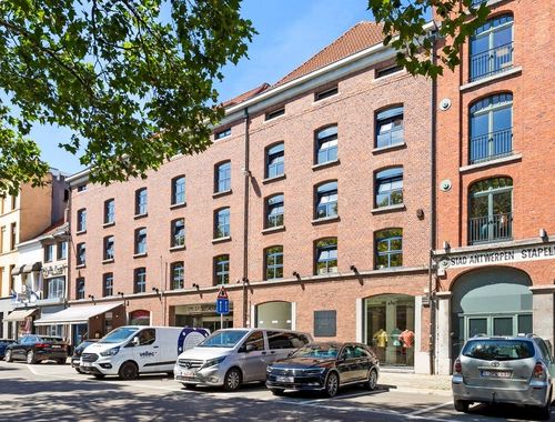                                         Bureaux à louer à Antwerpen, € 843,33
