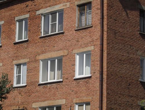                                         Bâtiment d’entreprise à vendre à Gosselies, € 540.000
