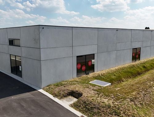                                         Atelier te koop in Ichtegem, € 311.000
