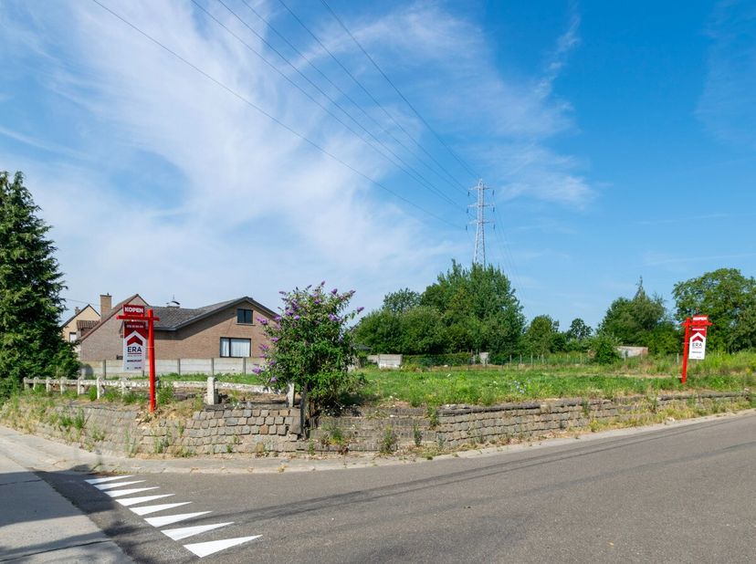 Bent u op zoek naar een bouwgrond waar u uw droomwoning volledig naar eigen smaak kunt realiseren? Dan is dit perceel in de rustige Windmolenveld te K