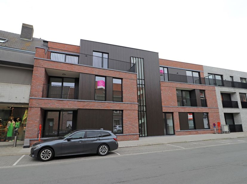 Welkom in het hart van Ardooie, welkom in residentie Parkzicht 2. Het uniek woonproject met het comfort van vandaag met zicht achteraan op het gemeent