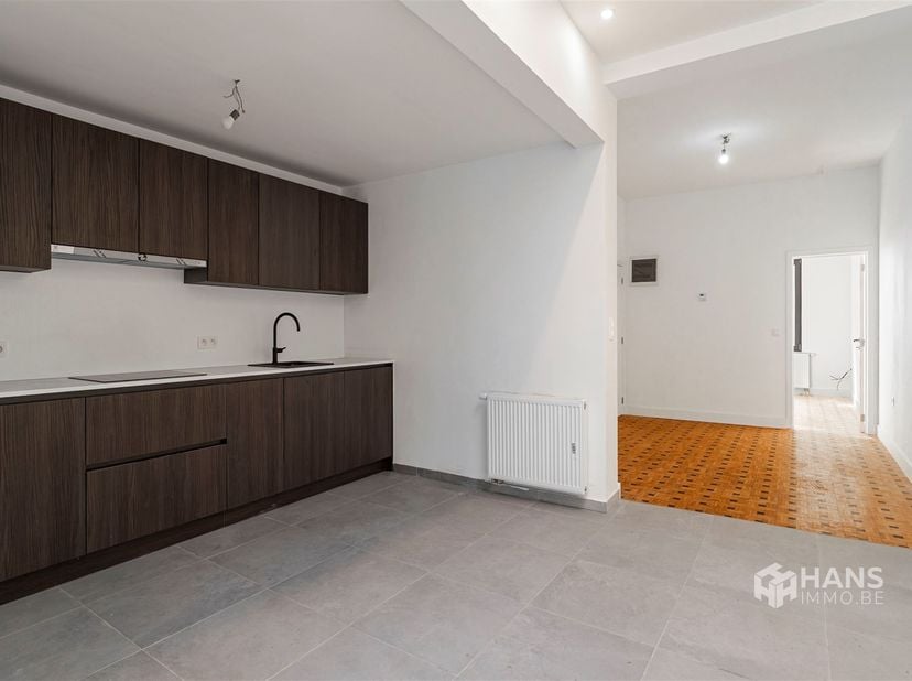 Appartement te koop in Eikelstraat 22 bus 001,
                    2600 Berchem
