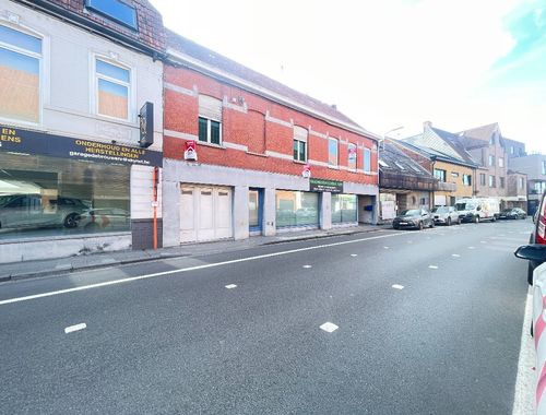                                         Handelspand met woonst te koop in Wevelgem, € 375.000
