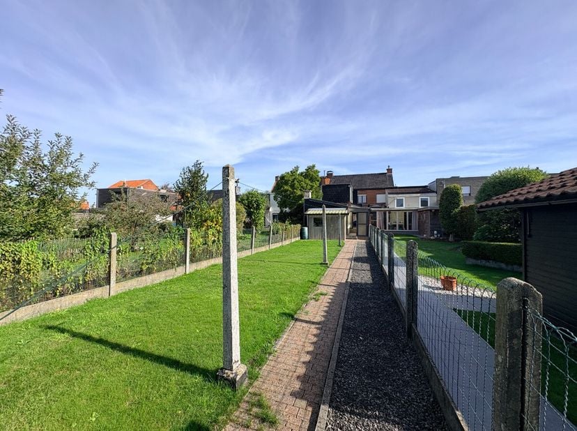 Huis te koop in Lindenstraat 19,
                    8800 Roeselare
