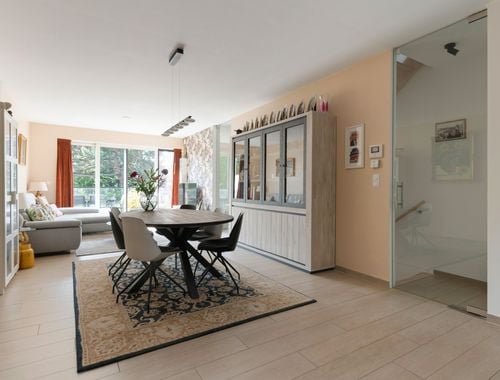                                        Triplex te koop in Mortsel, € 525.000
