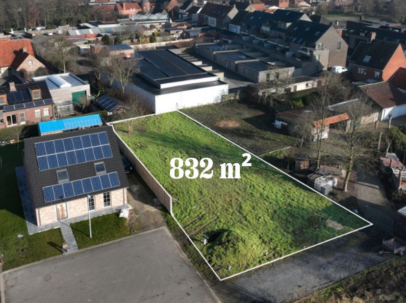 Grond te koop
                    in 8750 Zwevezele