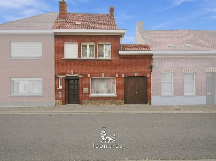 Huis te koop in Desselgemstraat 9,
                    8540 Deerlijk