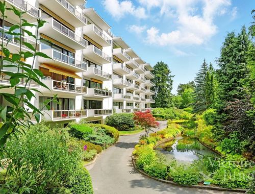                                         Appartement à vendre à Uccle, € 575.000
