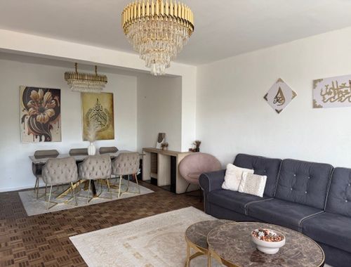                                         Appartement te koop in Ganshoren, € 275.000
