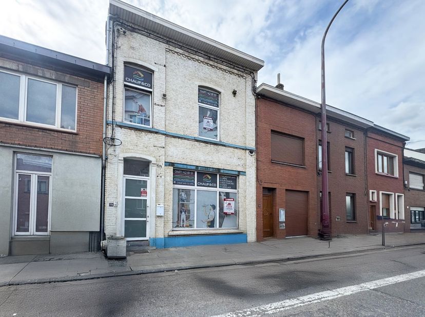 Huis te koop in route de Philippeville 276,
                    6010 Couillet