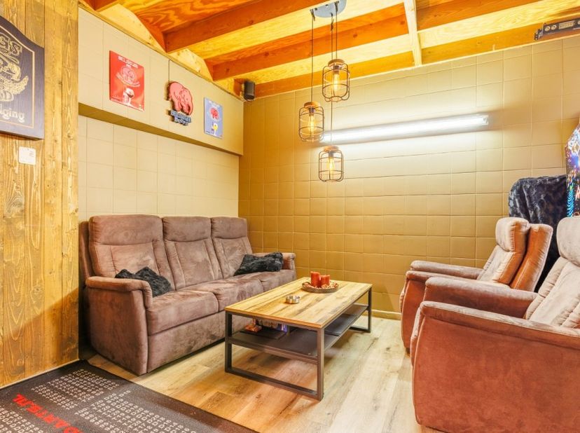 Bien professionnel à vendre à Kreupelenstraat 1 boîte B,
                    8000 Brugge