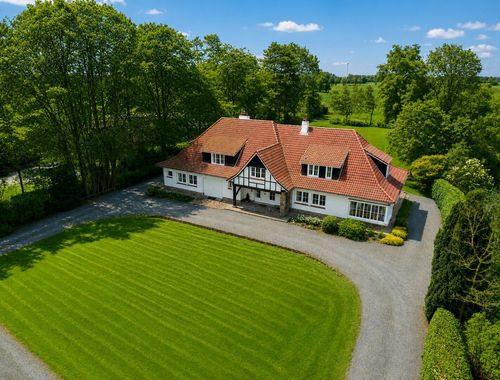                                         Villa-landhuis te koop in Bassevelde, € 895.000
