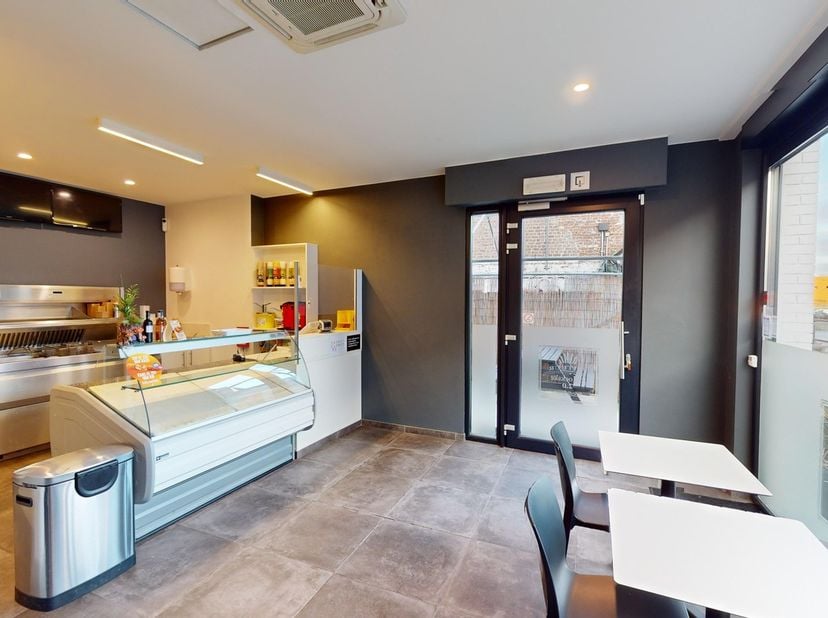 Bien professionnel à vendre
                    à 9750 Zingem