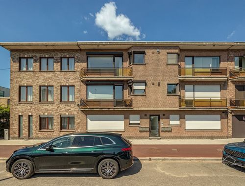                                         Appartement te koop in Wilrijk, € 240.000
