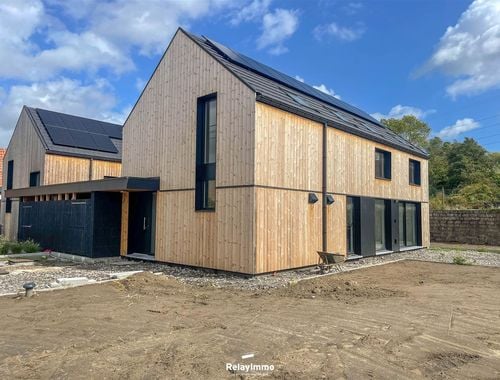                                         Woning te huur in Hérinnes-lez-Pecq, € 1.100

