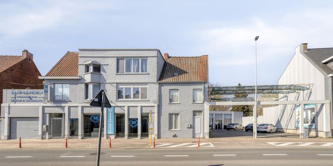 Bedrijfsvastgoed te huur in Ardooisesteenweg 243, 8800 Roeselare
