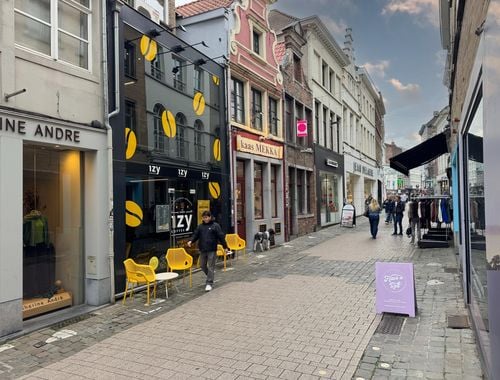                                         Handelspand te huur in Gent, € 4.000
