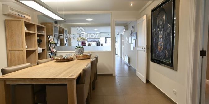 Bien professionnel à vendre à 8791 Beveren