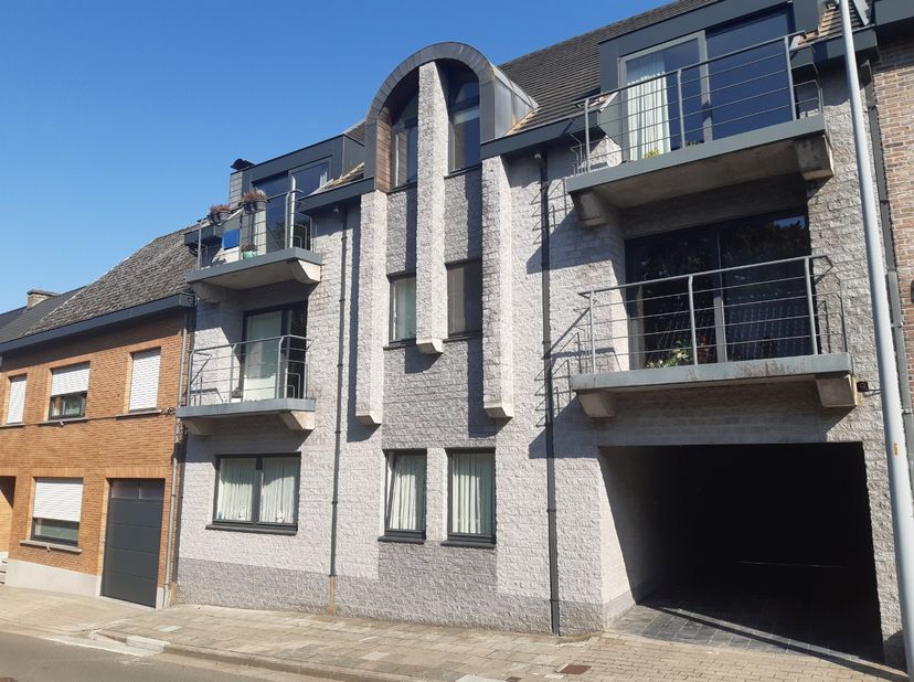 Appartement te huur in Onderstraat 30 bus 5,
                    9890 Gavere