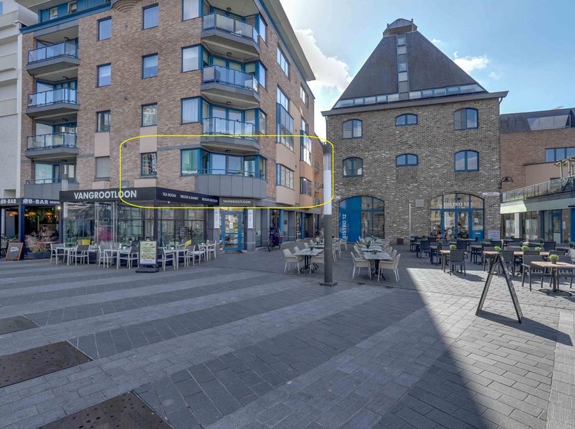 Luxe 2- slaapkamerappartement – 2 terrassen – 2 badkamers<br />
<br />
Aan de Molenpoort 6 bus 3 te Hasselt vinden we dit prachtige, ruime Luxe 2-slaa
