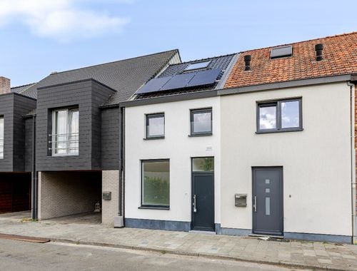                                         Woning te koop in Eeklo, € 335.000
