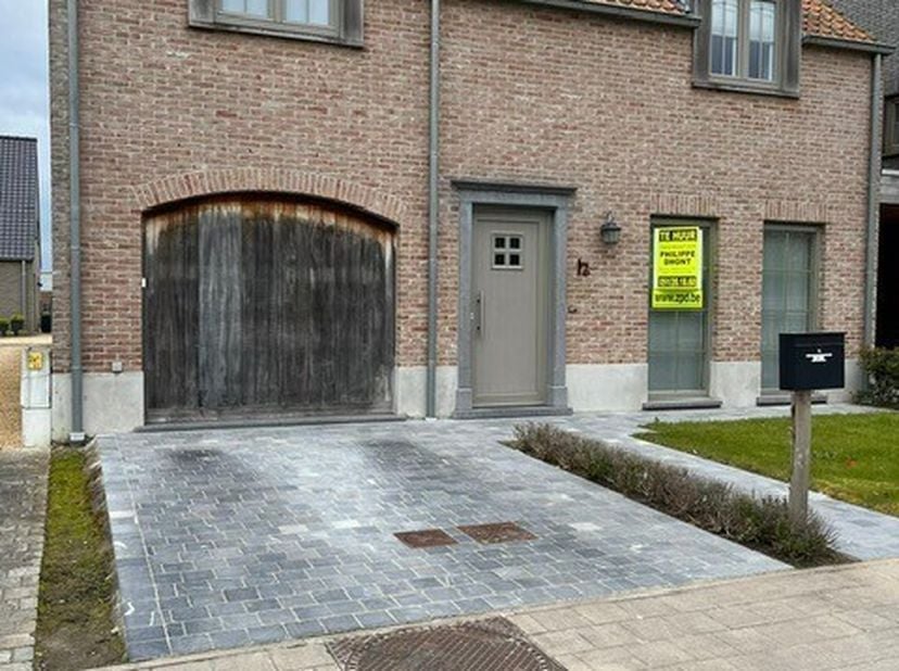 Maison à louer
                    à 8840 Westrozebeke