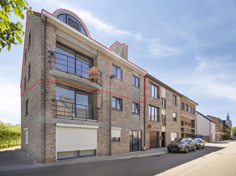 Bent u op zoek naar een instapklaar appartement op een uitstekende locatie? Dan is dit verzorgde appartement met twee slaapkamers aan de Marten Lemmen