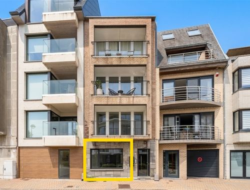                                         Appartement te koop in Bredene, € 235.000
