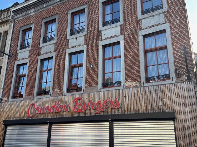 OPTIE:<br />
VERKOOOP VAN AANDELEN<br />
VERVIERS: Gemengd rendementsgebouw (10 appartementen en 1 commerciële Gelijkvloers) 100% verhuurd (#1X+2_OROR