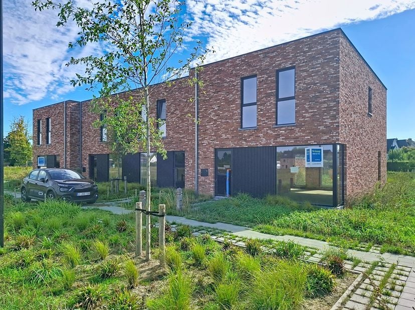 Huis te koop in Rootbakstraat 15 10,
                    8791 Beveren