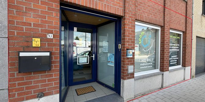 Bedrijfsvastgoed te huur in Steenweg 93, 9890 Gavere