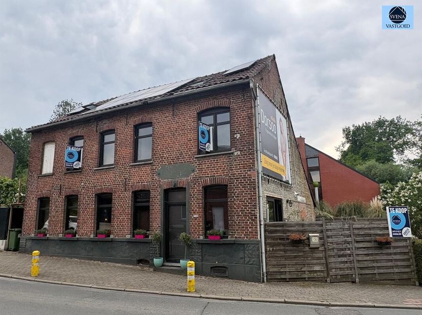 !!!VENDU !!!<br />
TRÈS BELLE MAISON AVEC 5 CHAMBRES.<br />
Prix indicatif : 267 000 euros<br />
Maison attrayante avec des éléments de caractère et d