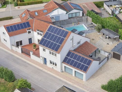                                         Woning te koop in Veldwezelt, € 795.000
