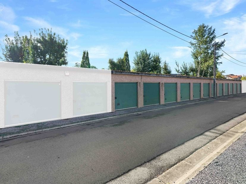 Garage te koop in ,
                    7784 Waasten