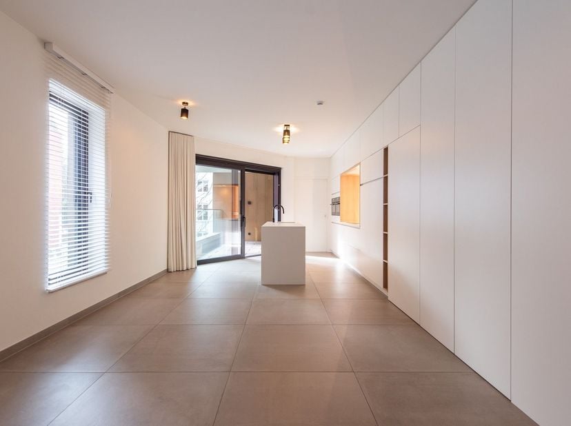 Investeer in je toekomst met deze volledig uitgeruste serviceflat.<br />
<br />
Deze full-serviceflat met een bruto bewoonbare oppervlakte van 71,89 m