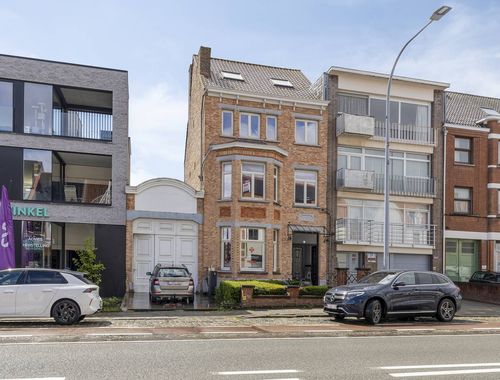                                         Appartementsgebouw te koop in Sint-Andries, € 895.000
