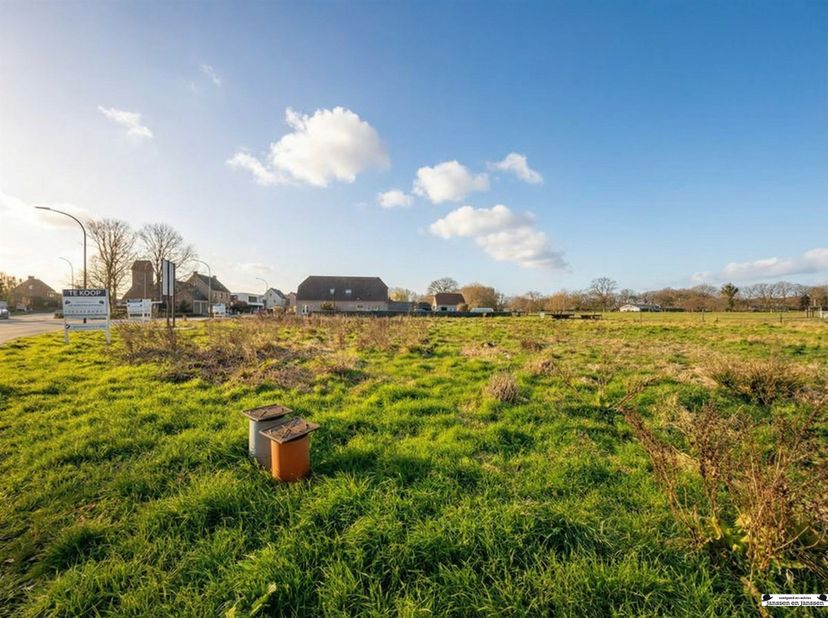 Terrain à bâtir de 721,05 m² au calme à Oud Gooreind - Wuustwezel<br />
Dans un lotissement de quatre terrains à bâtir, situé au centre de Wuustwezel