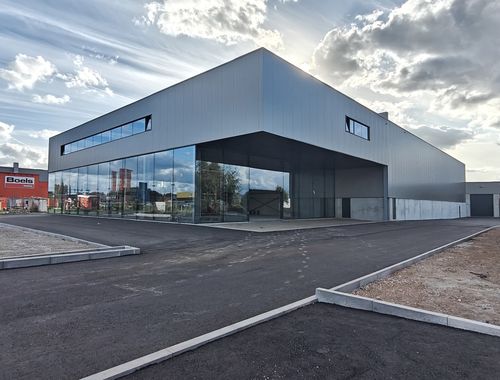                                         Bâtiment d’entreprise à louer à Aartselaar, € 44.540
