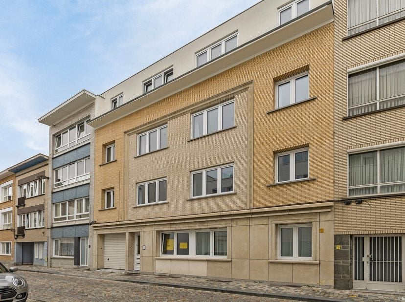 In een rustige omgeving, vlakbij het centrum van Mechelen, bevindt zich deze studio. U bevindt zich hier op wandelafstand van het centrum met winkels,