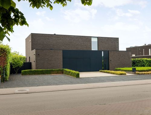                                         Woning te koop in Sint-Truiden, € 845.000
