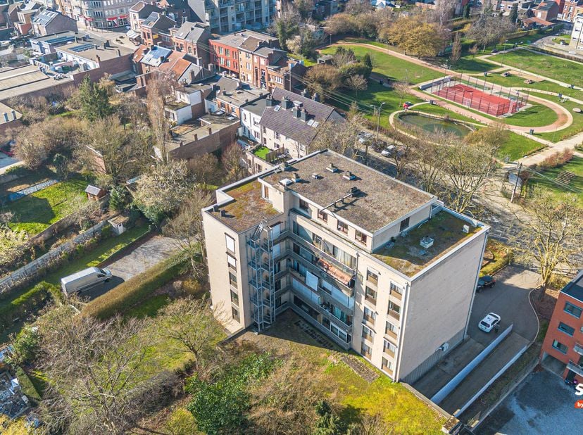 Appartement te koop in Rue de Plainevaux 81/51 81 bus 51,
                    4100 Seraing