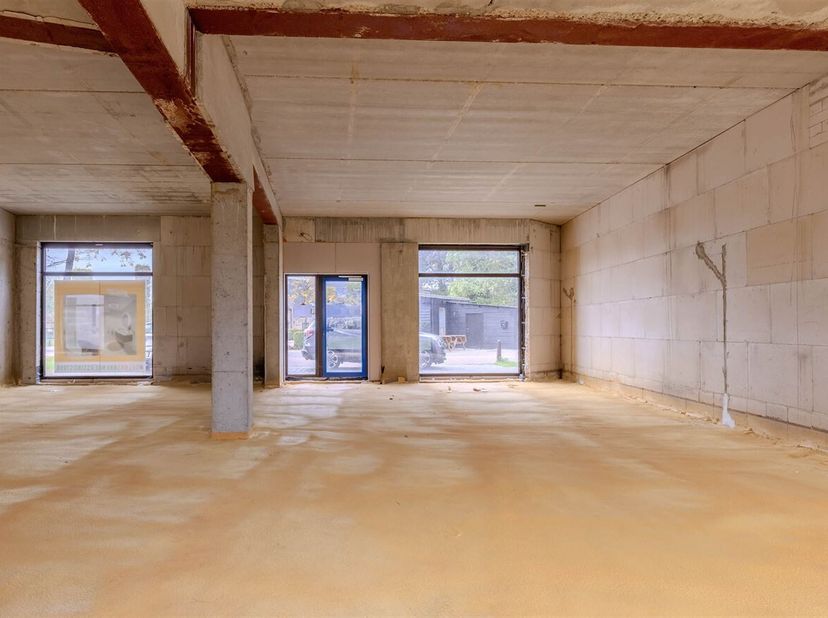 Te koop: 147,99 m² handelsruimte op toplocatie Residentie Aleidis.<br />
EXTRA ACTIE !  te koop handelsruimte + aan te kopen bovengrondse autostaanpla