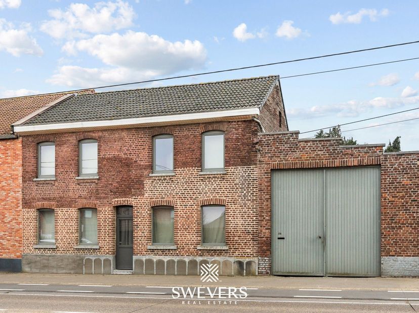 Voor meer info en foto’s, surf naar www.swevers.be – Op een gunstige ligging tussen Sint-Truiden en Tienen en vlak bij het centrum van Zoutleeuw, ontd
