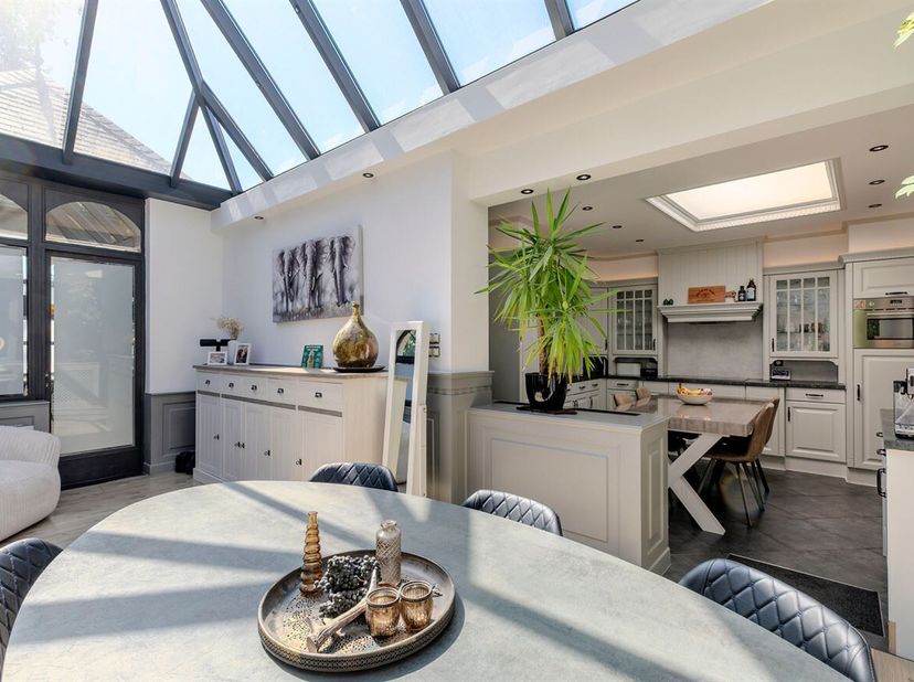 Charmante maison de 2 à 3 chambres idéalement située à Duffel ! <br />
Cette maison est située à proximité du centre de Duffel, des commerces, des éco