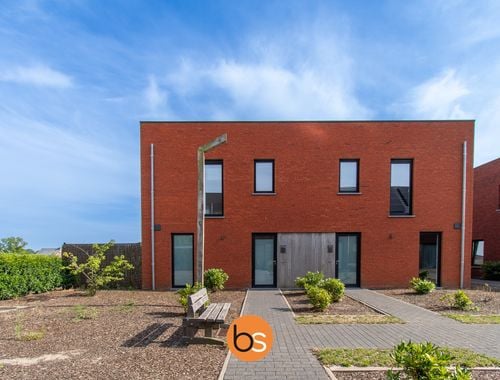                                         Maison à louer à Roeselare, € 1.025
