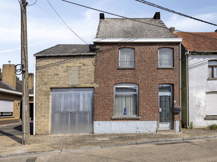 Maison à vendre
                    à 9340 Lede