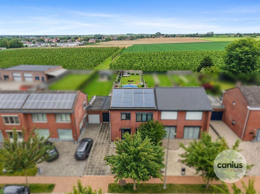 Maison jumelée prête à emménager avec grand jardin et trois chambres à Landen<br />
Vous êtes à la recherche d'une propriété prête à être emménagée à