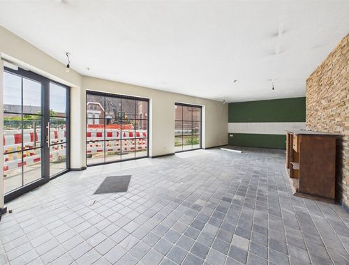                                        Bureaux à vendre à Dottignies, € 99.000
